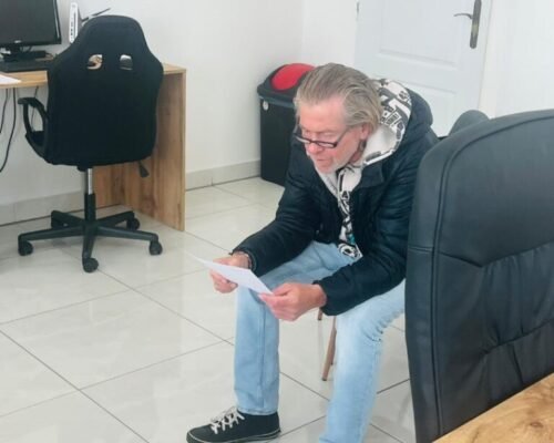 Príbeh novej nádeje: Ako Boris našiel cestu k novému začiatku.