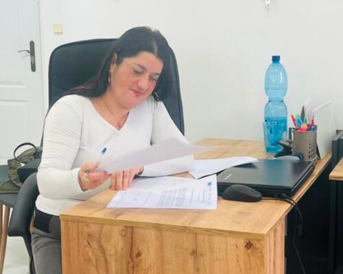 Nový začiatok v meste obuvi: Príbeh pani Simony